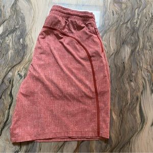 Lululemon men’s red lined shorts, XL